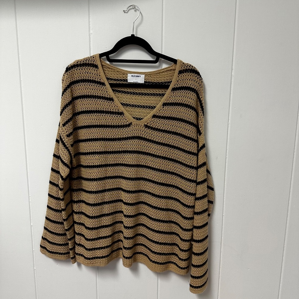 Old Navy Women’s Large Vneck Sweater
